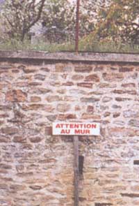 attention o mur